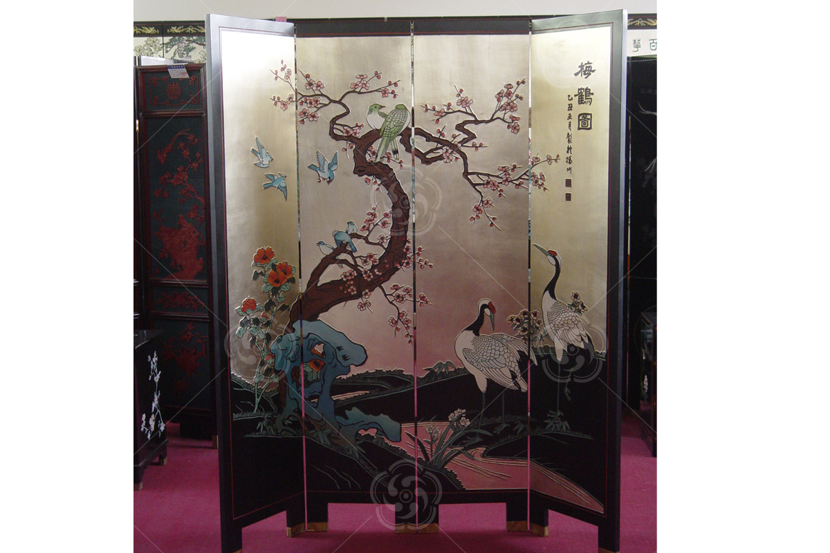 刻漆金底梅鶴圖屏風