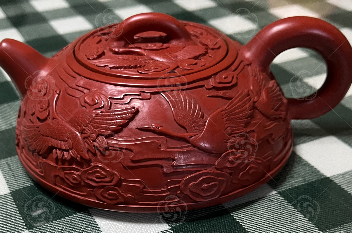 雕漆茶壺
